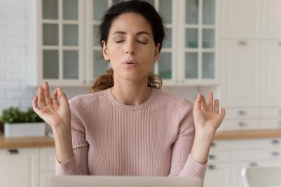 Breathing exercises to relieve stress and anxiety. 3 simple exercises